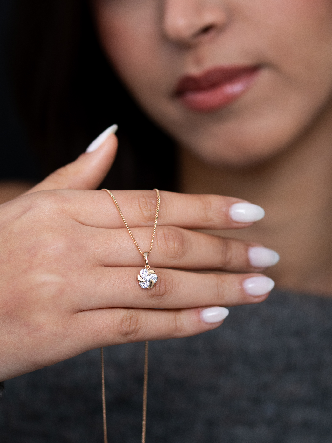 Collier Femme Fleur Pétales Zircon