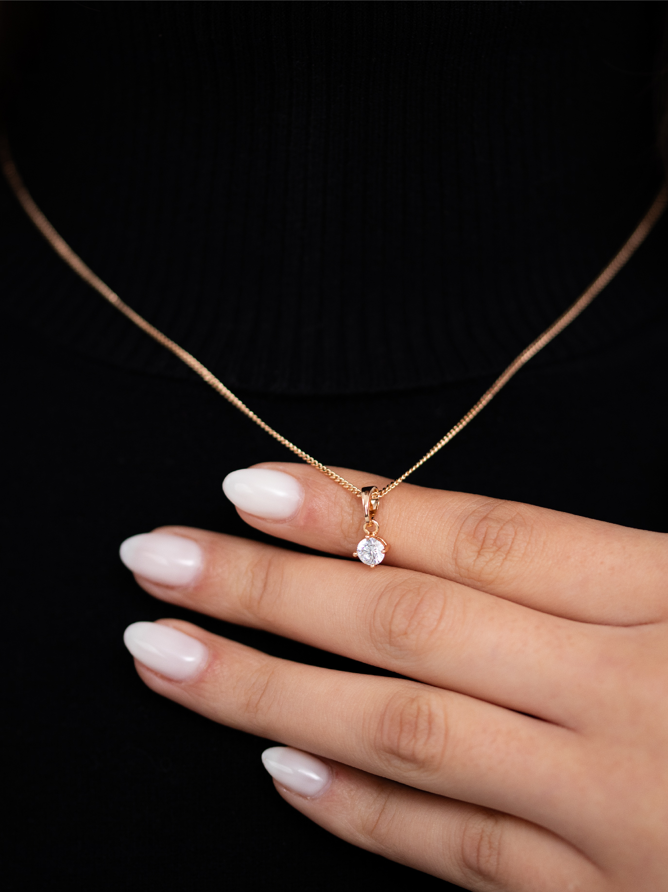 Collier solitaire en zircon