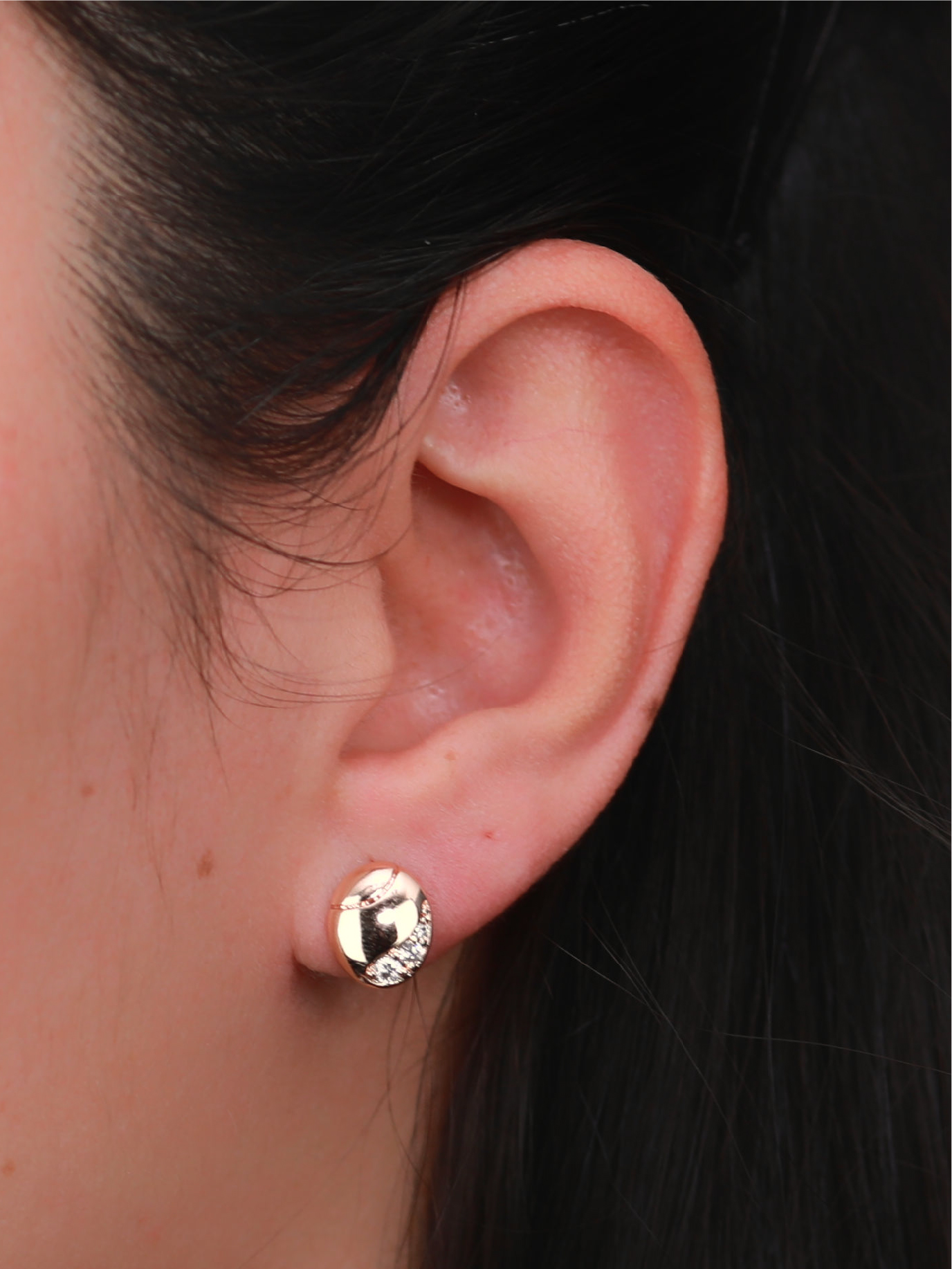 Boucles d’oreilles à vis femme