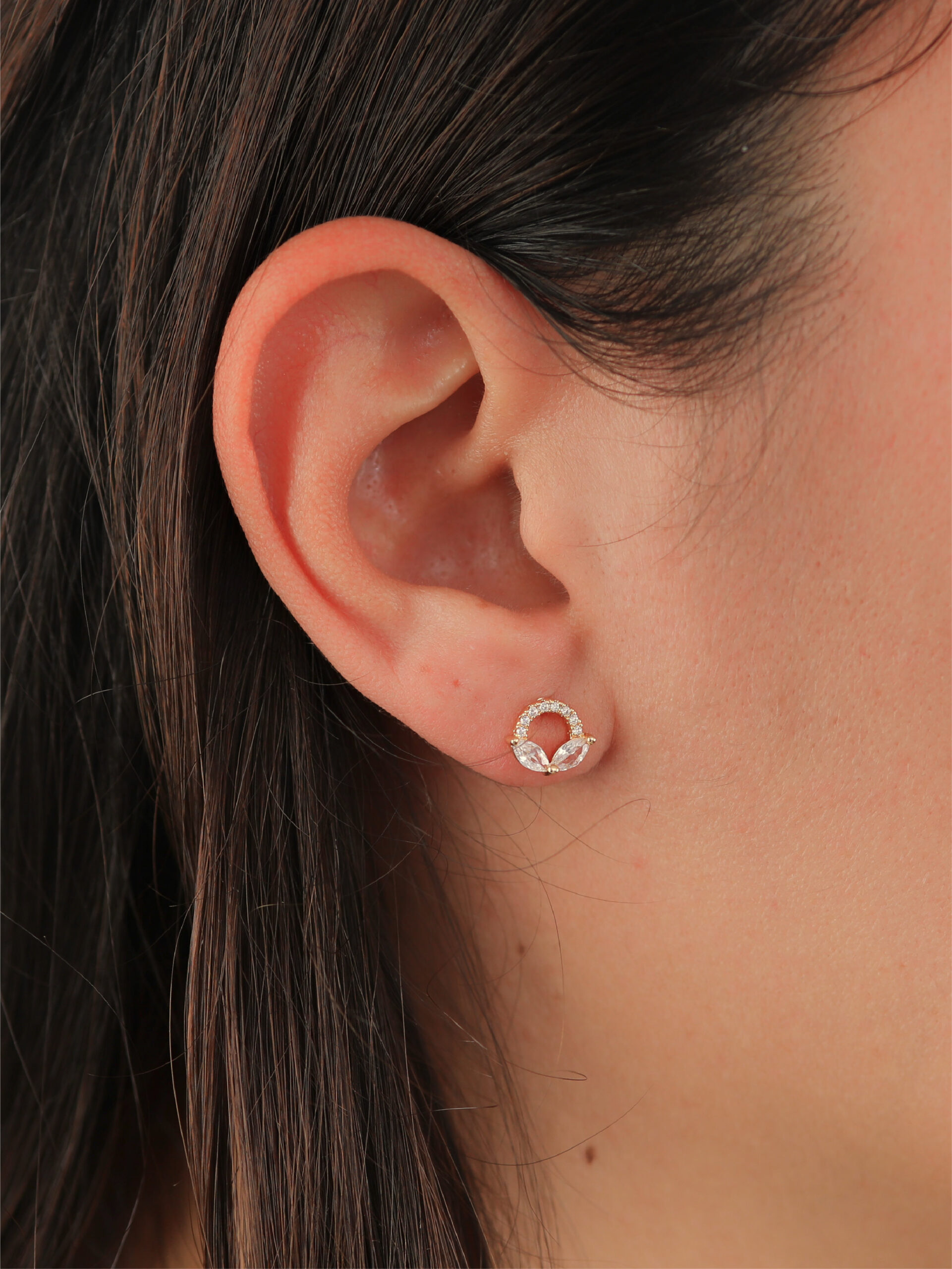 Boucles d’oreilles femme à vis hypoallergéniques