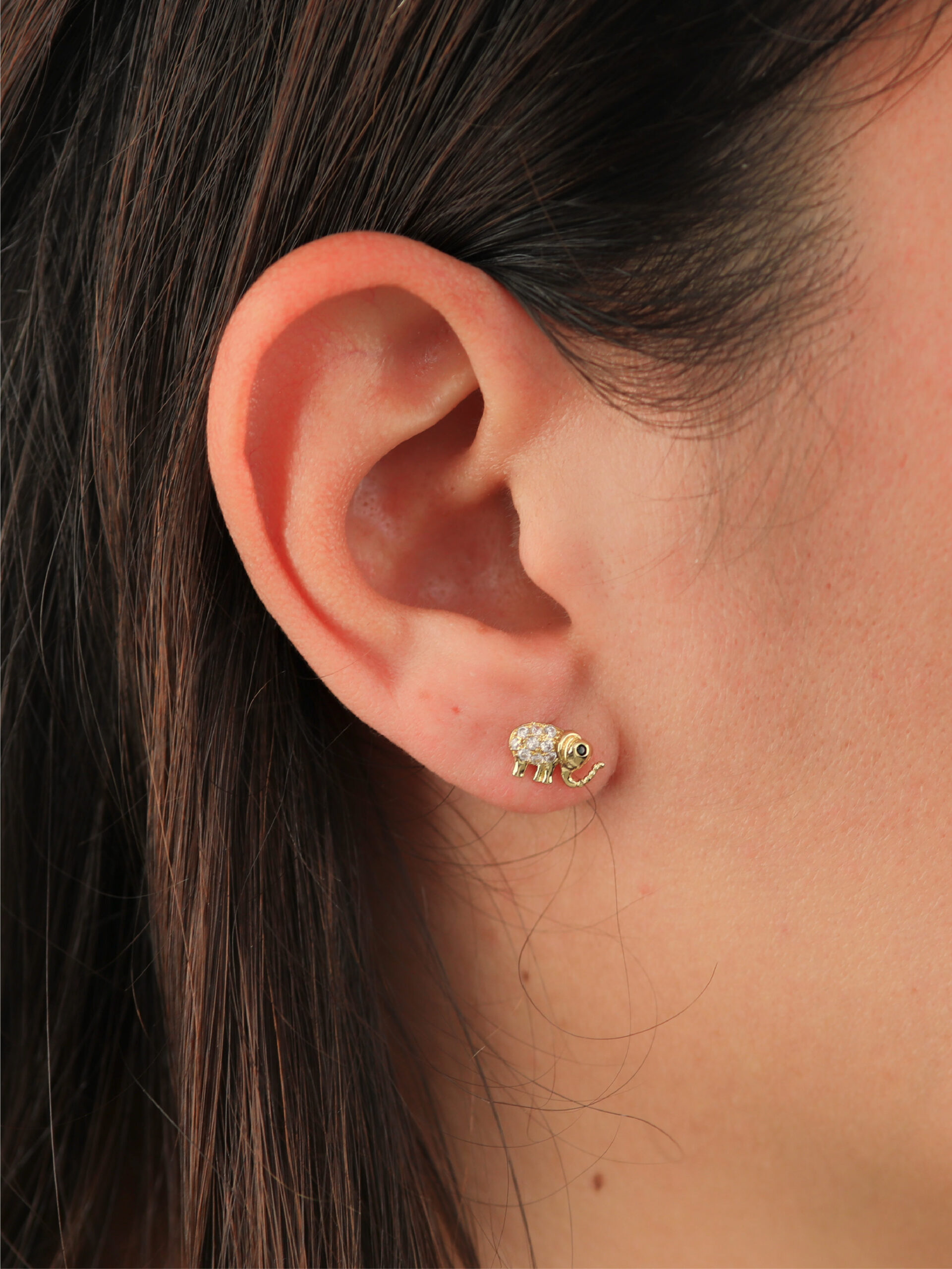 Boucles d’oreilles femme à vis hypoallergéniques