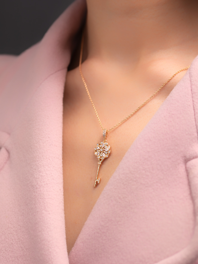 Collier clé doré zircon - Hypoallergénique