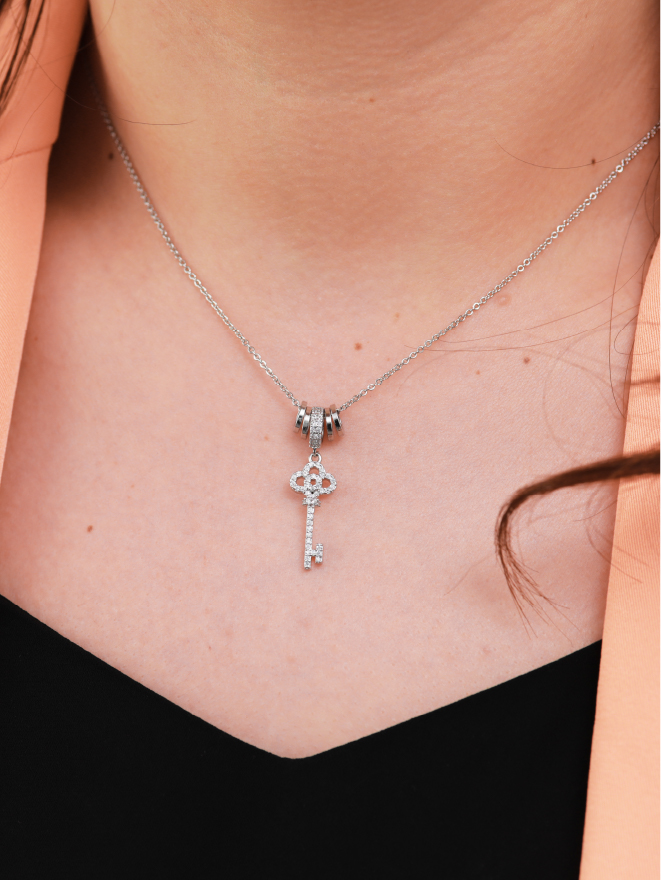 Collier Clé Argentée Zircon