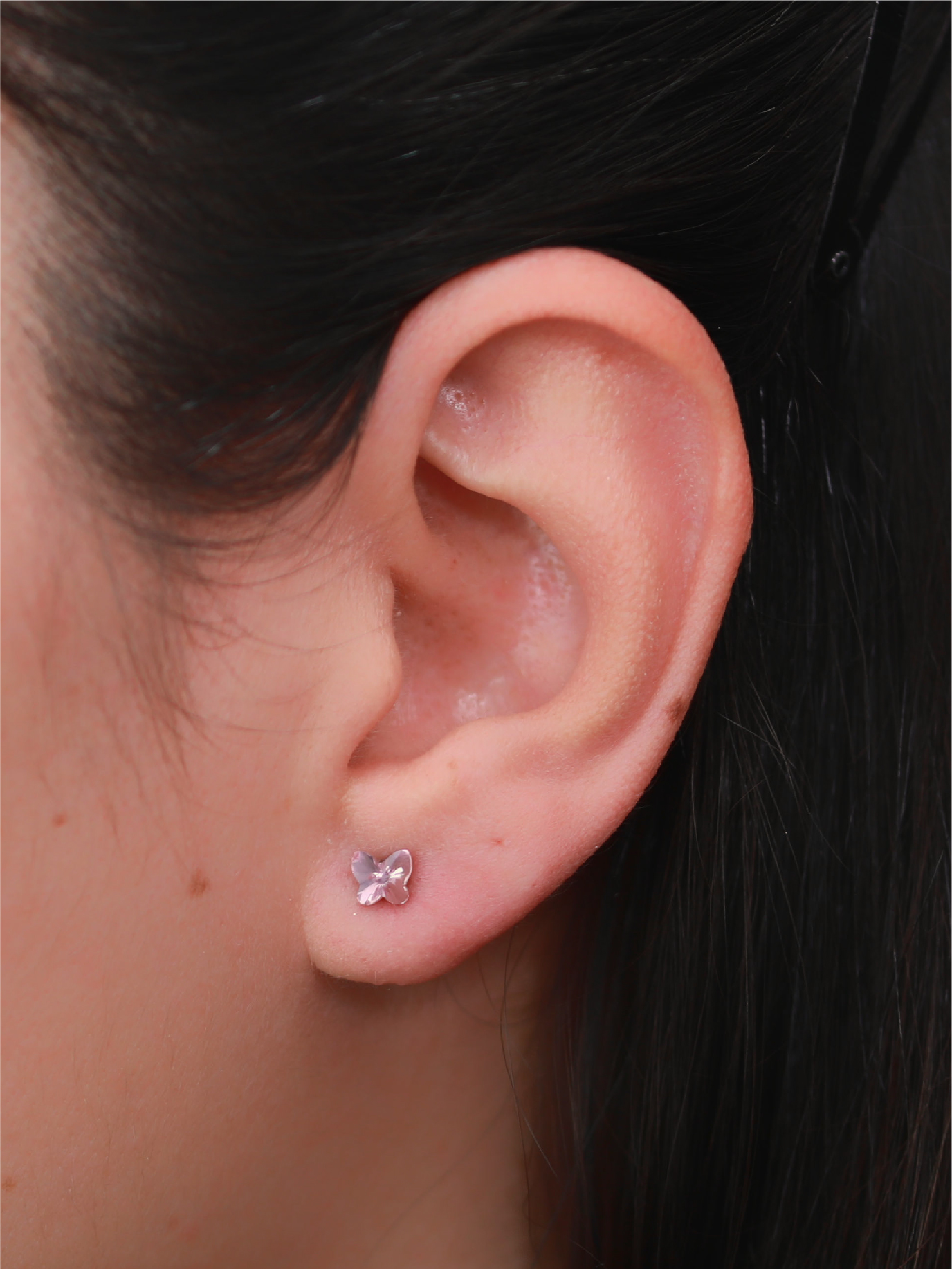 Boucles d’oreilles à vis femme rose pastel